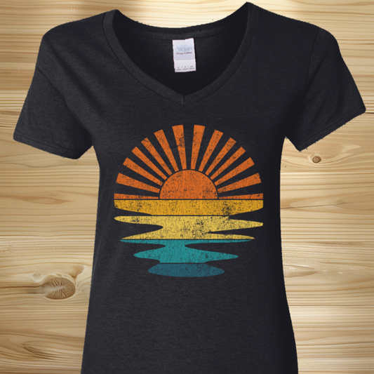 Distressed Retro Sunset Ladies T-Shirt